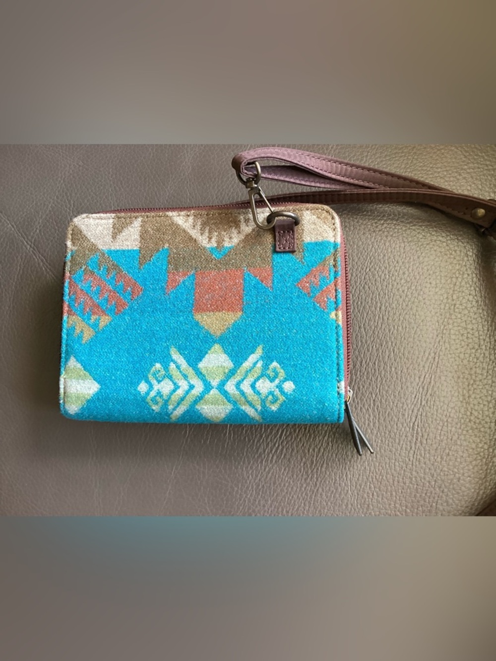 Pendleton Cross Body bag - Picture 3 of 4